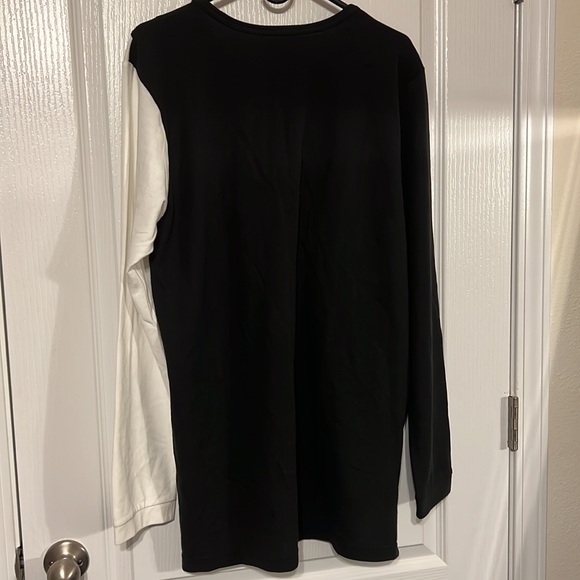 Adidas Black and White long sleeve shirt Large - Picture 6 of 6